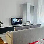 16 * Timisoara